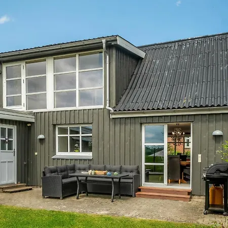 Stunning In With Wifi Сasa de vacaciones *